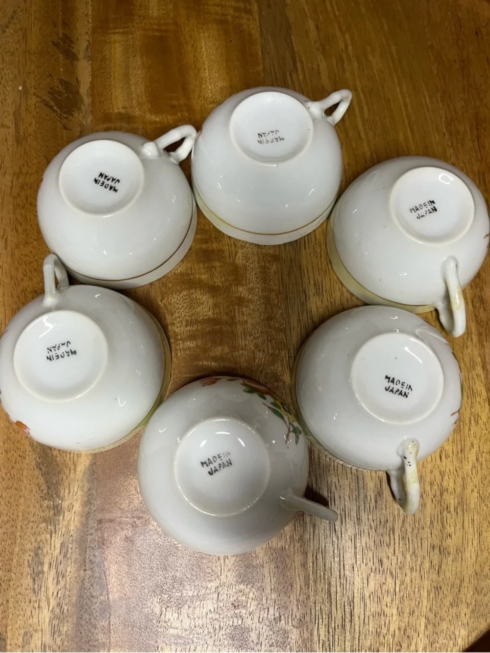 Vintage MINIATURE 28 piece Porcelain Tea Set‎